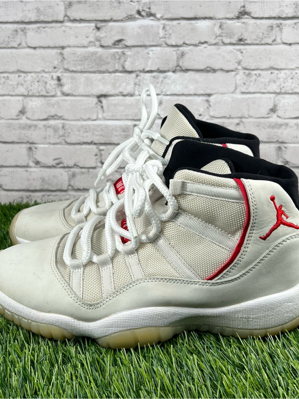 Air Jordan 11 Retro Platinum Tint 2018 GS Women’s 7.5 Sneaker High Top Size 6Y
